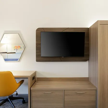Holiday Inn Express Hotel & Suites Manchester - Airport By Ihg Exterior foto