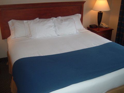 Express & - Airport By Ihg Hotel Manchester